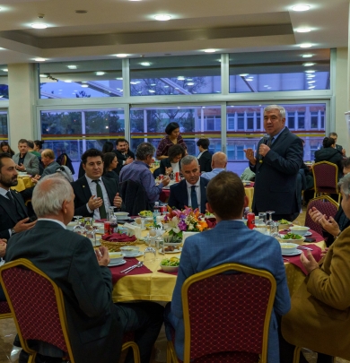 Ankara'daki Manisalılar İftar Buluşmasında Bir araya Geldi